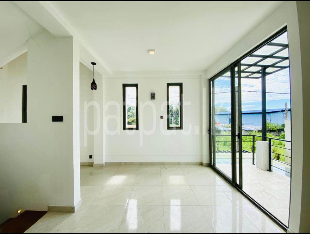 House for Sale in Athurugiriya