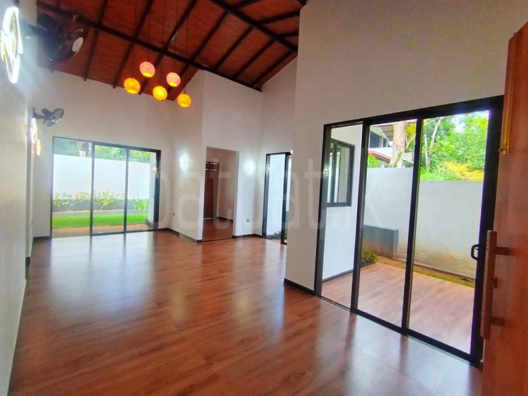 House for Sale in Meegoda