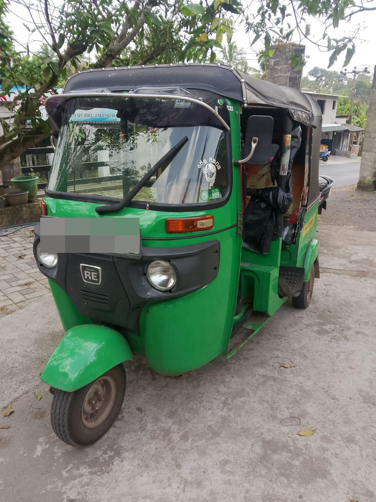 Bajaj Three Wheel 2015 - பயன்படுத்தப்பட்டது முச்சக்கர வண்டி sale in Sri Lanka - patpat.lk