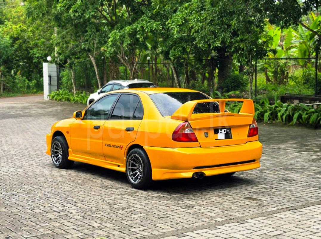 Mitsubishi Lancer 2000 - பயன்படுத்தப்பட்டது கார் sale in Sri Lanka - patpat.lk