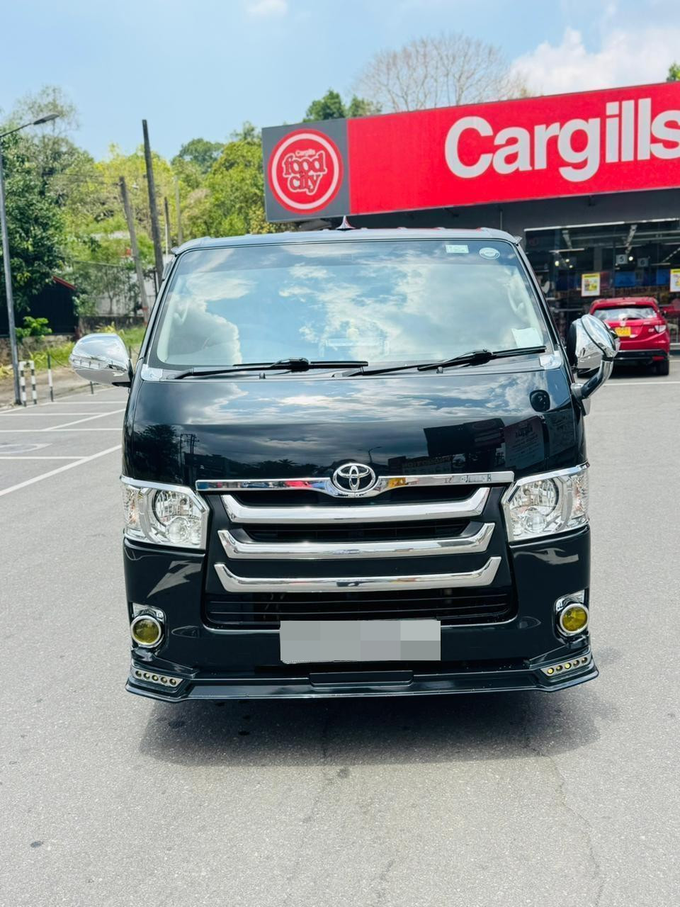 Toyota Hiace 2015 ads-image-1