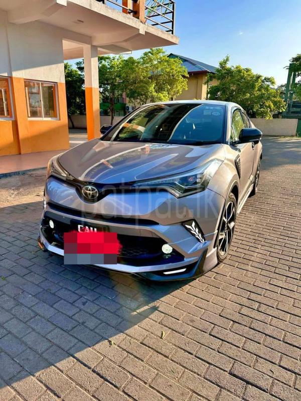 Toyota CHR 2017 - பயன்படுத்தப்பட்டது SUV sale in Sri Lanka - patpat.lk