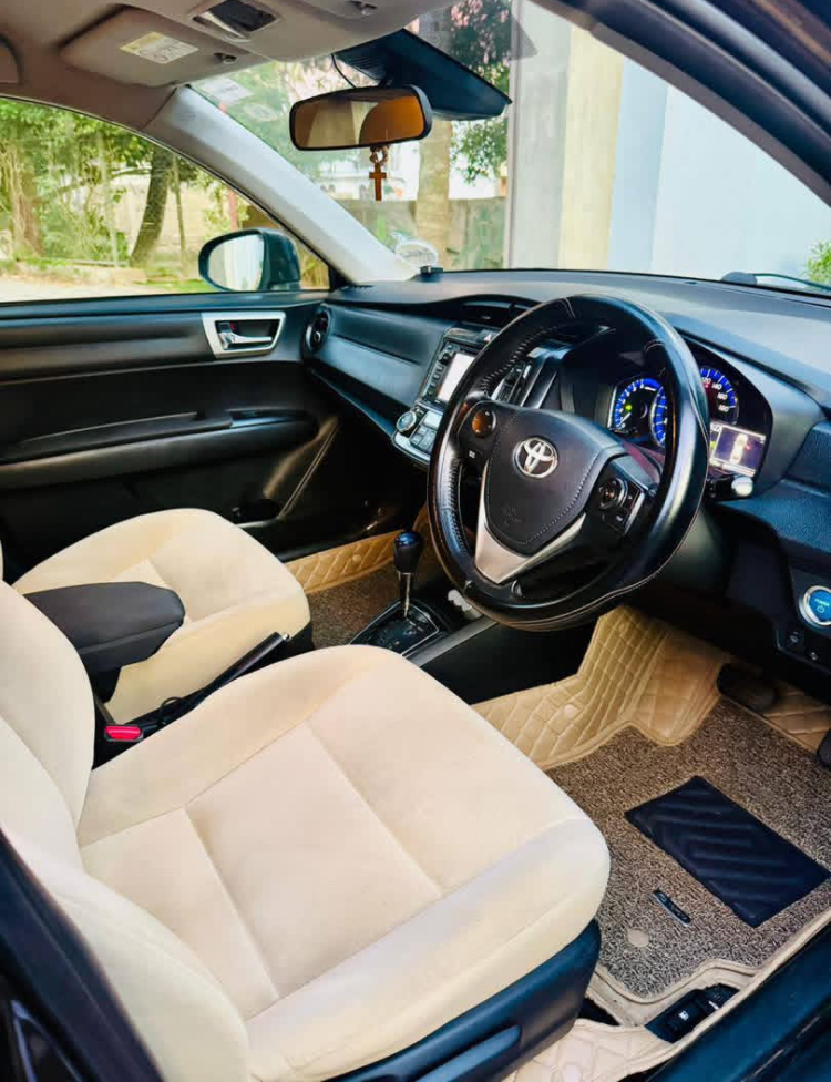 Toyota Axio 2015 - பயன்படுத்தப்பட்டது கார் sale in Sri Lanka - patpat.lk