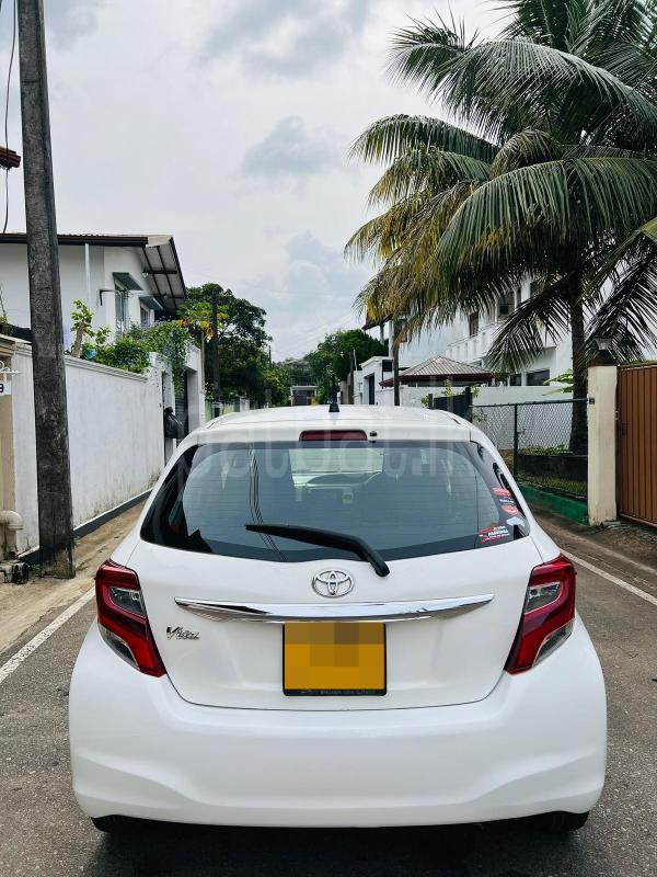 Toyota Vitz 2016 - භාවිතා කරන ලද කාර් sale in Sri Lanka - patpat.lk