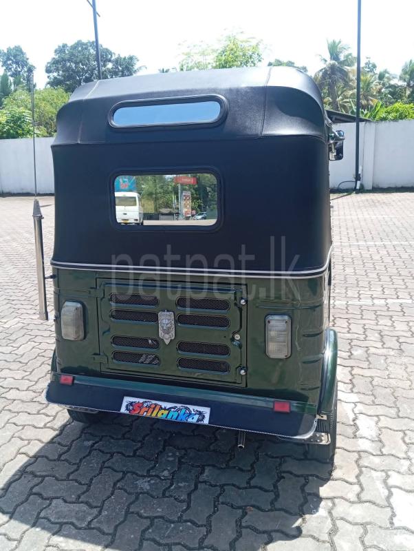 Bajaj 2 stroke 2003 - Used Three wheeler sale in Sri Lanka - patpat.lk