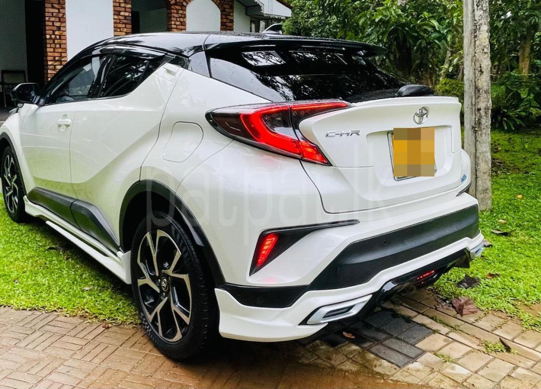 Toyota CHR 2017 - பயன்படுத்தப்பட்டது SUV sale in Sri Lanka - patpat.lk