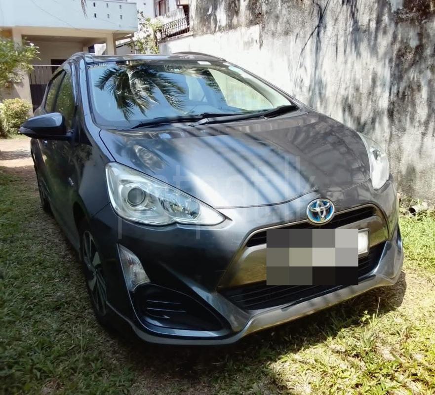 Toyota Aqua 2015 - Used Car sale in Sri Lanka - patpat.lk