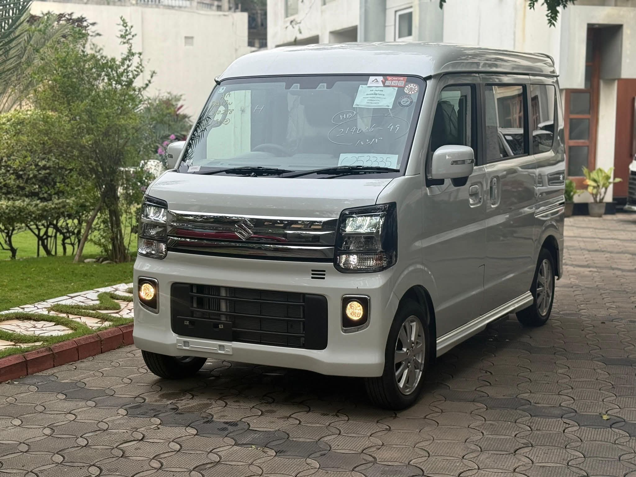 Advertisement image 3