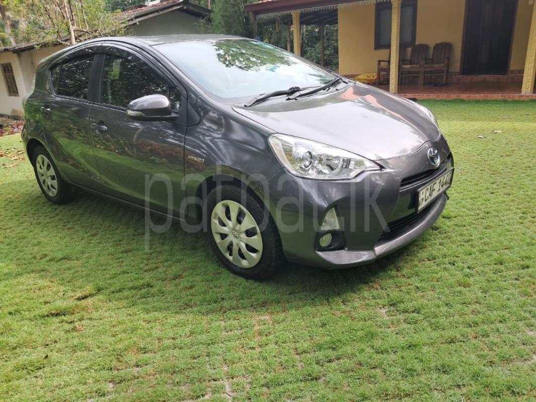 Toyota Aqua 2013 - பயன்படுத்தப்பட்டது கார் sale in Sri Lanka - patpat.lk