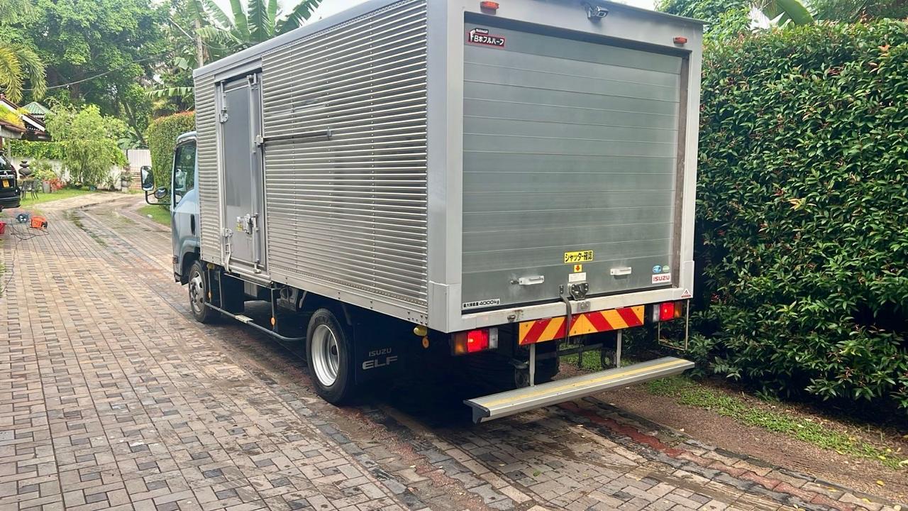 Isuzu ELF 2019 - சான்றளிக்கப்பட்டது டிரக் sale in Sri Lanka - patpat.lk