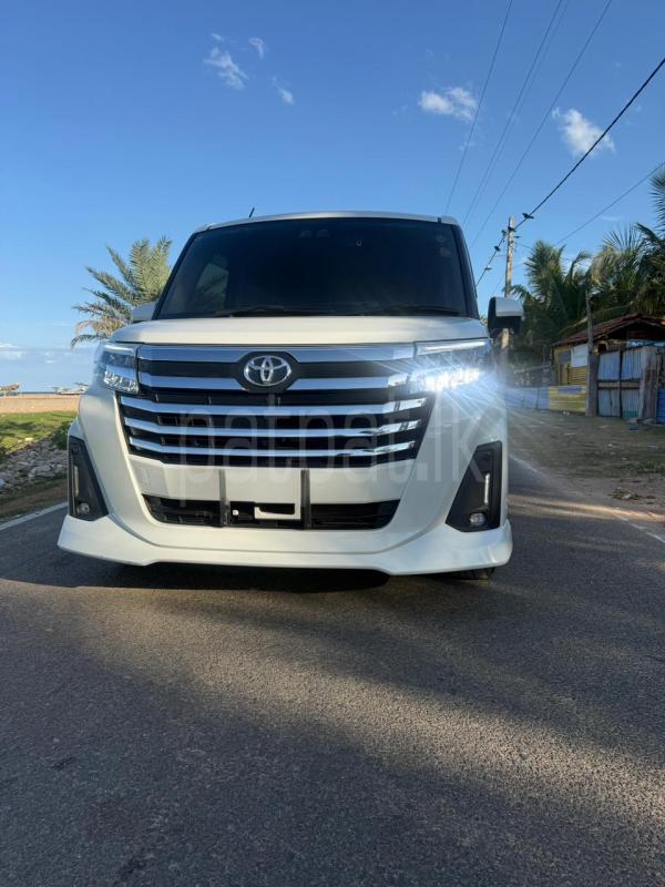 Toyota Roomy 2023 - Used Van sale in Sri Lanka - patpat.lk
