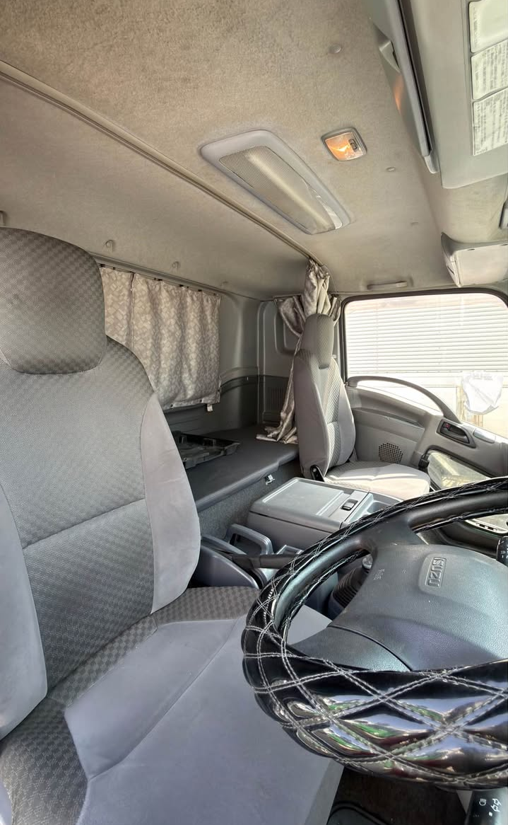 Isuzu ELF 2018 - නැවත සකස් කල ට්‍රක් රථය sale in Sri Lanka - patpat.lk