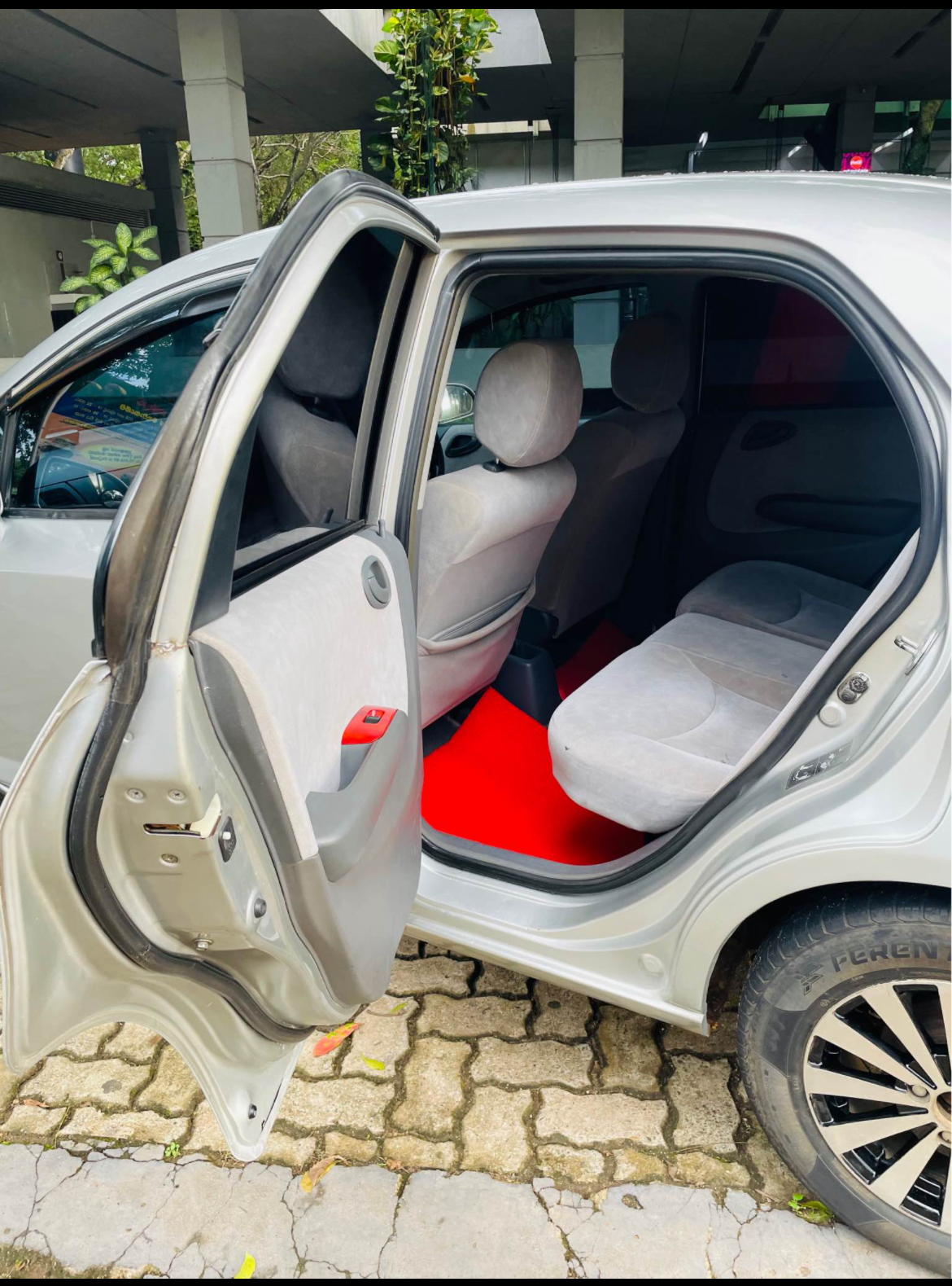 Honda Fit 2005 - பயன்படுத்தப்பட்டது கார் sale in Sri Lanka - patpat.lk