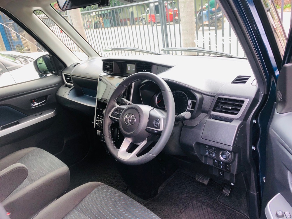 Toyota Roomy 2023 - නැවත සකස් කල වෑන් රථය sale in Sri Lanka - patpat.lk