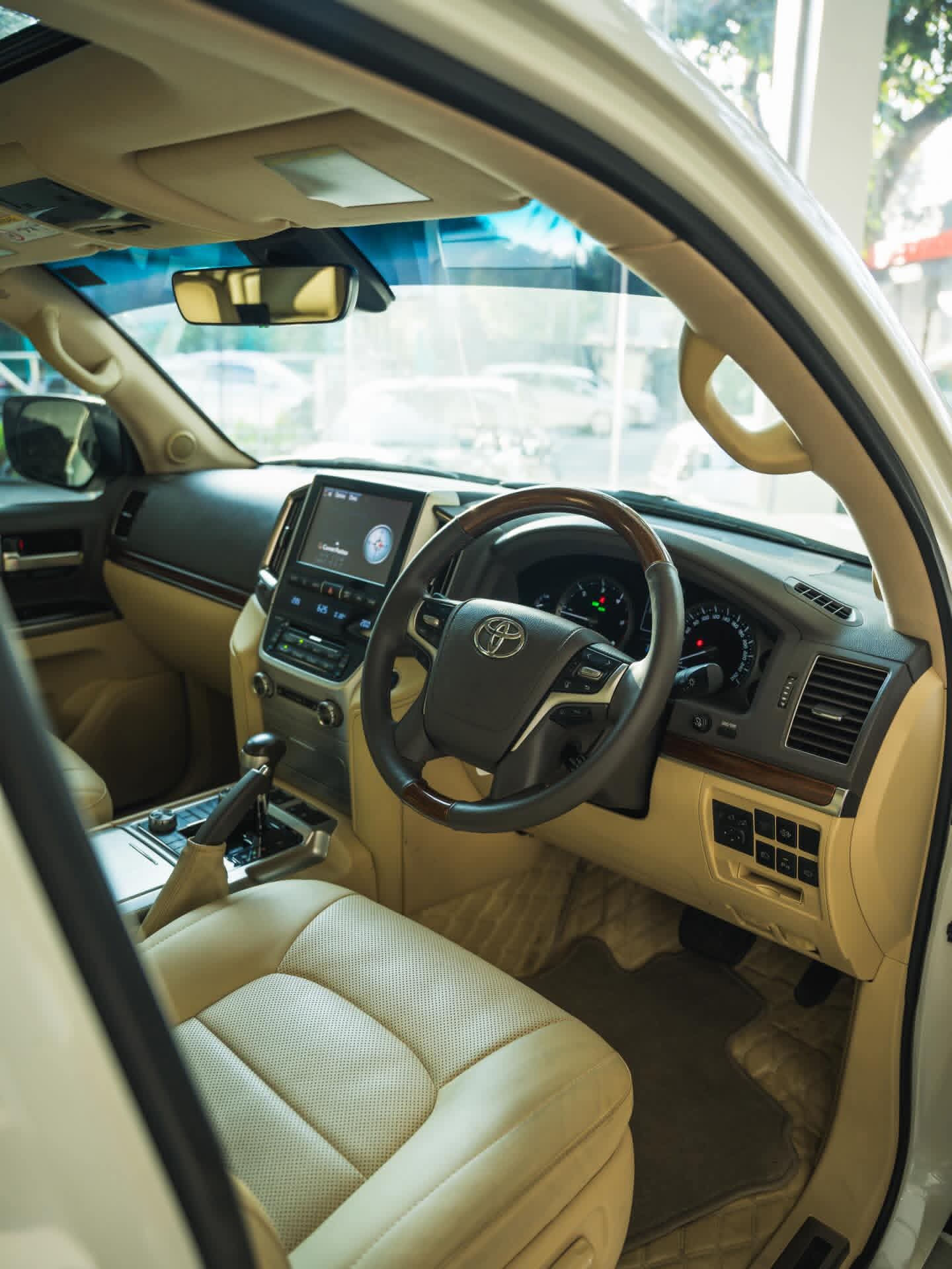 Toyota Land Cruiser 2016 - Used SUV sale in Sri Lanka - patpat.lk