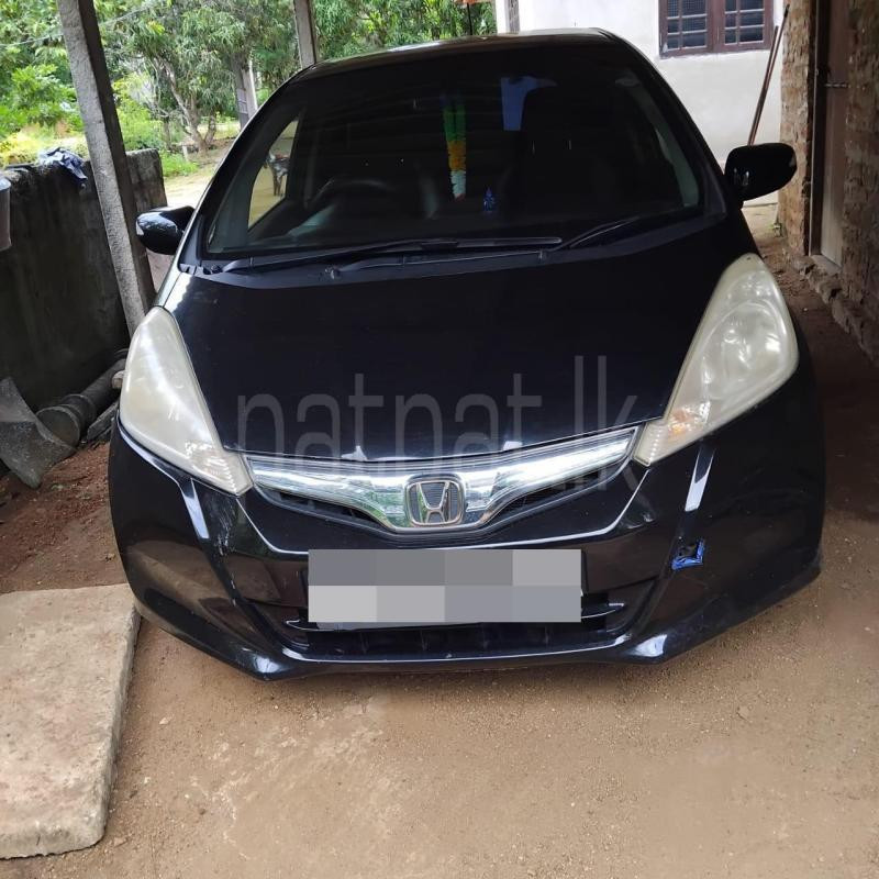 Honda Fit 2013 - பயன்படுத்தப்பட்டது கார் sale in Sri Lanka - patpat.lk