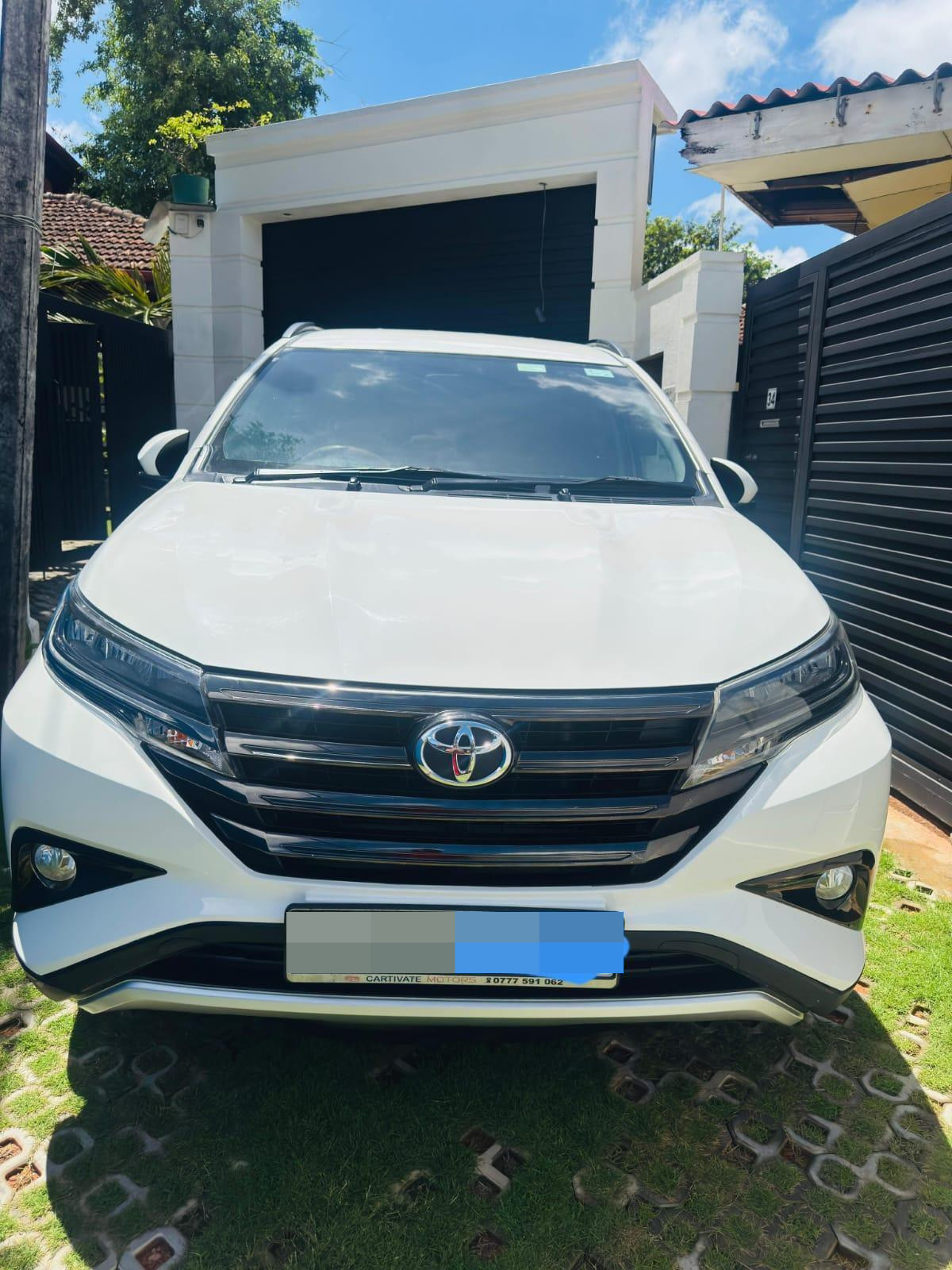 Toyota Rush 2019 - பயன்படுத்தப்பட்டது SUV sale in Sri Lanka - patpat.lk