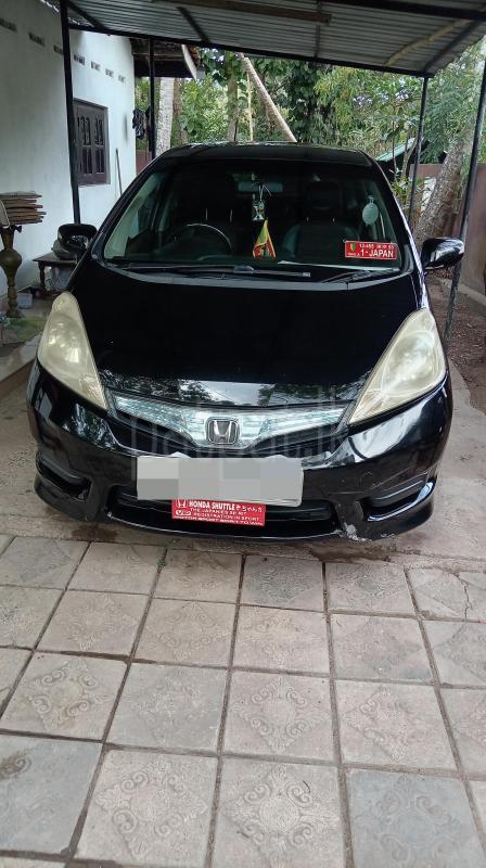 Honda FIT SHUTTLE 2014 - பயன்படுத்தப்பட்டது கார் sale in Sri Lanka - patpat.lk