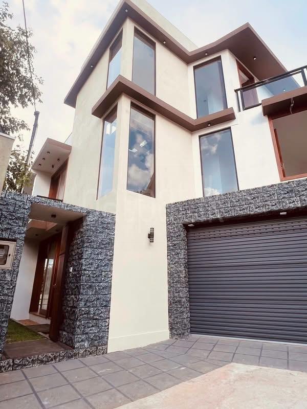 House for Sale in Polgasowita