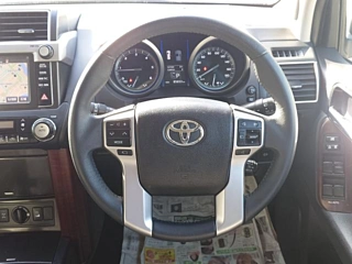 Toyota Land Cruiser 2010 - භාවිතා කරන ලද SUV රථය sale in Sri Lanka - patpat.lk