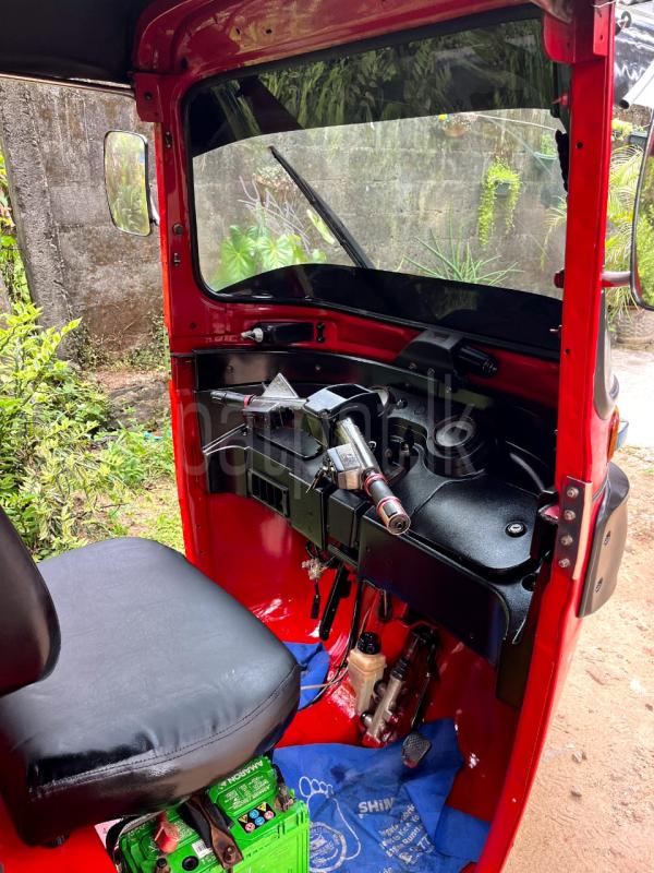 Bajaj Three Wheel 2014 - භාවිතා කරන ලද ත්‍රිරෝද රථය sale in Sri Lanka - patpat.lk