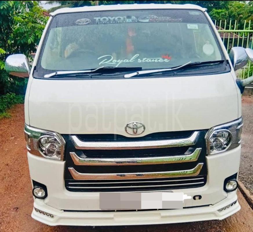 Toyota Hiace 2015 - பயன்படுத்தப்பட்டது வேன் sale in Sri Lanka - patpat.lk