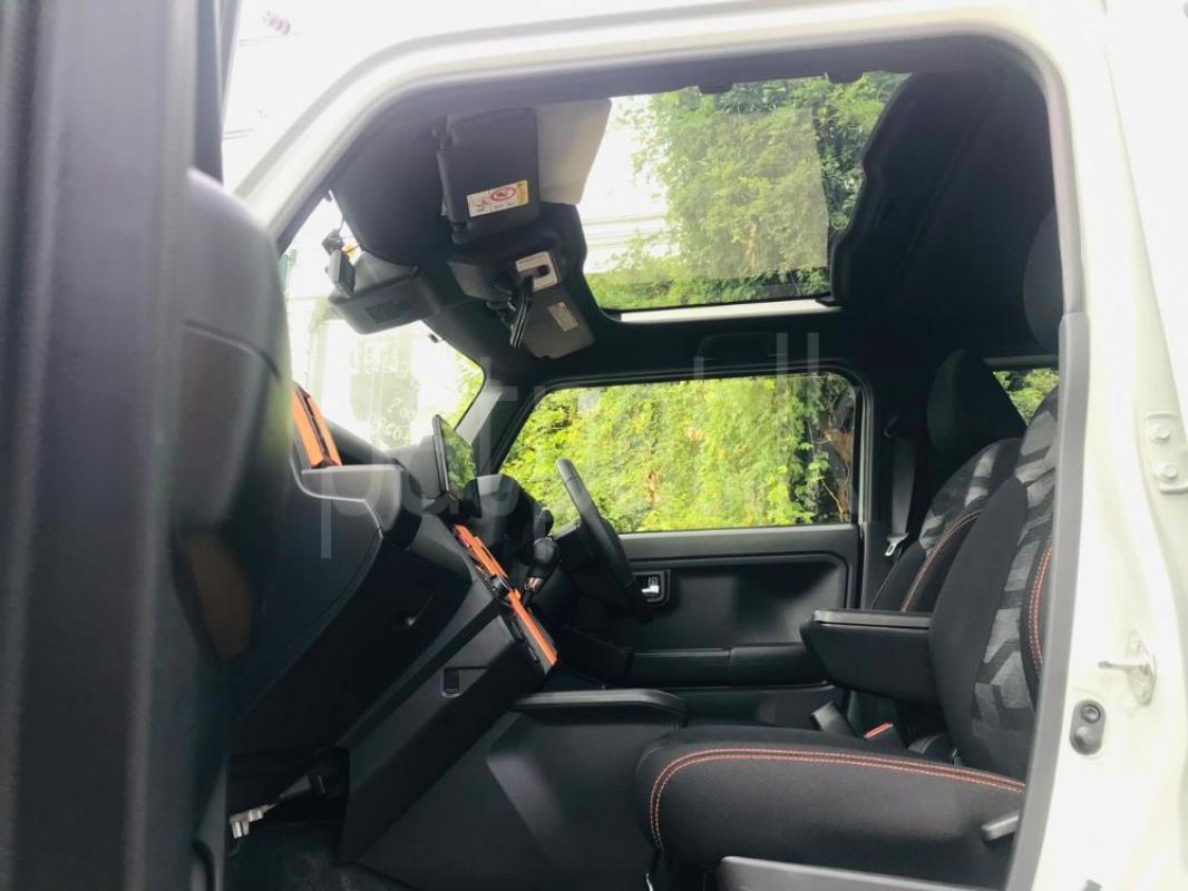 Advertisement image 6