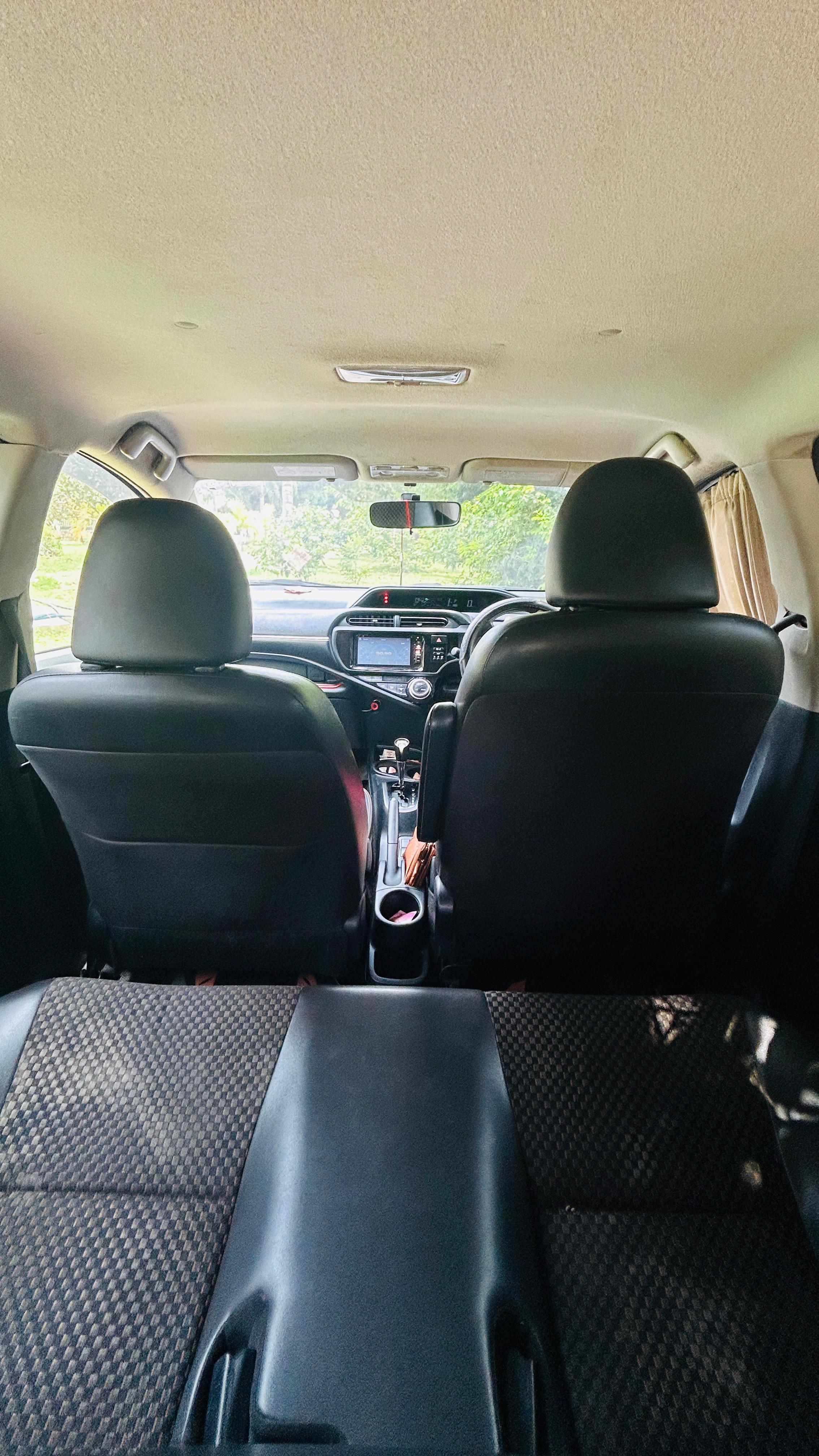 Toyota Aqua 2015 - பயன்படுத்தப்பட்டது கார் sale in Sri Lanka - patpat.lk