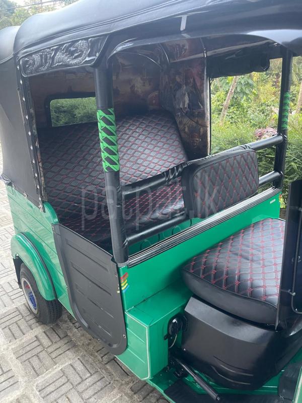 Bajaj 4S C 2016 - Used Three wheeler sale in Sri Lanka - patpat.lk
