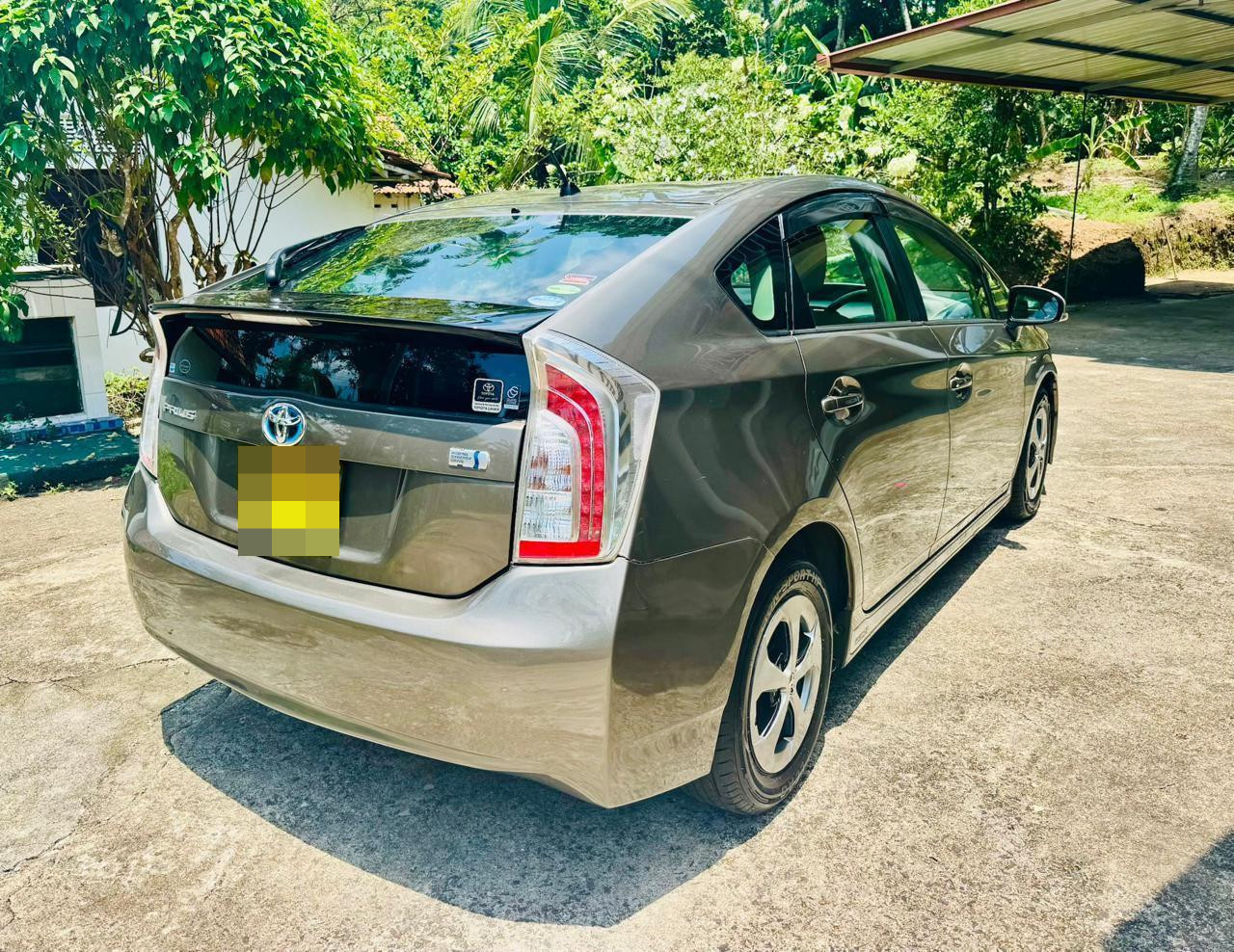 Toyota Prius 2013 - Used Car sale in Sri Lanka - patpat.lk