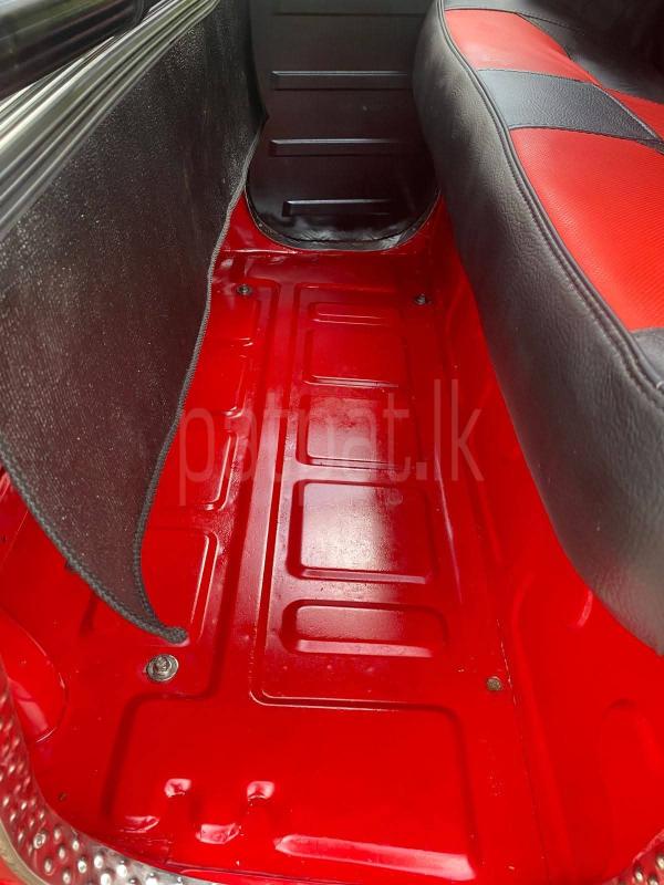 Bajaj Three Wheel 2011 - பயன்படுத்தப்பட்டது முச்சக்கர வண்டி sale in Sri Lanka - patpat.lk