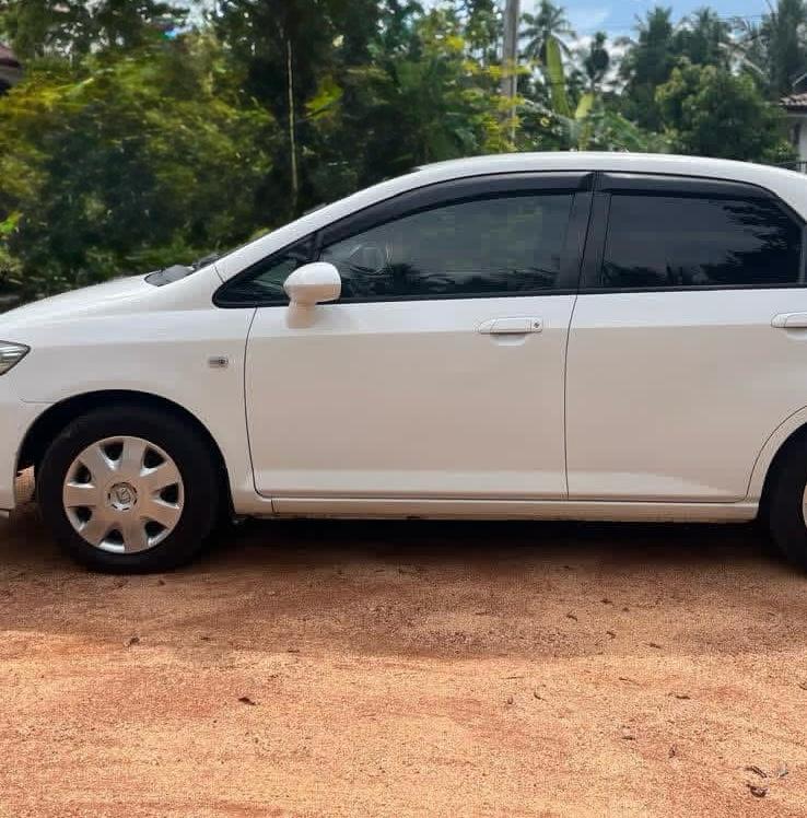 Honda Fit 2007 - பயன்படுத்தப்பட்டது கார் sale in Sri Lanka - patpat.lk