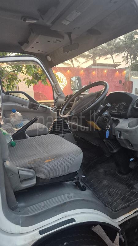 Hino 300 series 2012 - பயன்படுத்தப்பட்டது டிரக் sale in Sri Lanka - patpat.lk
