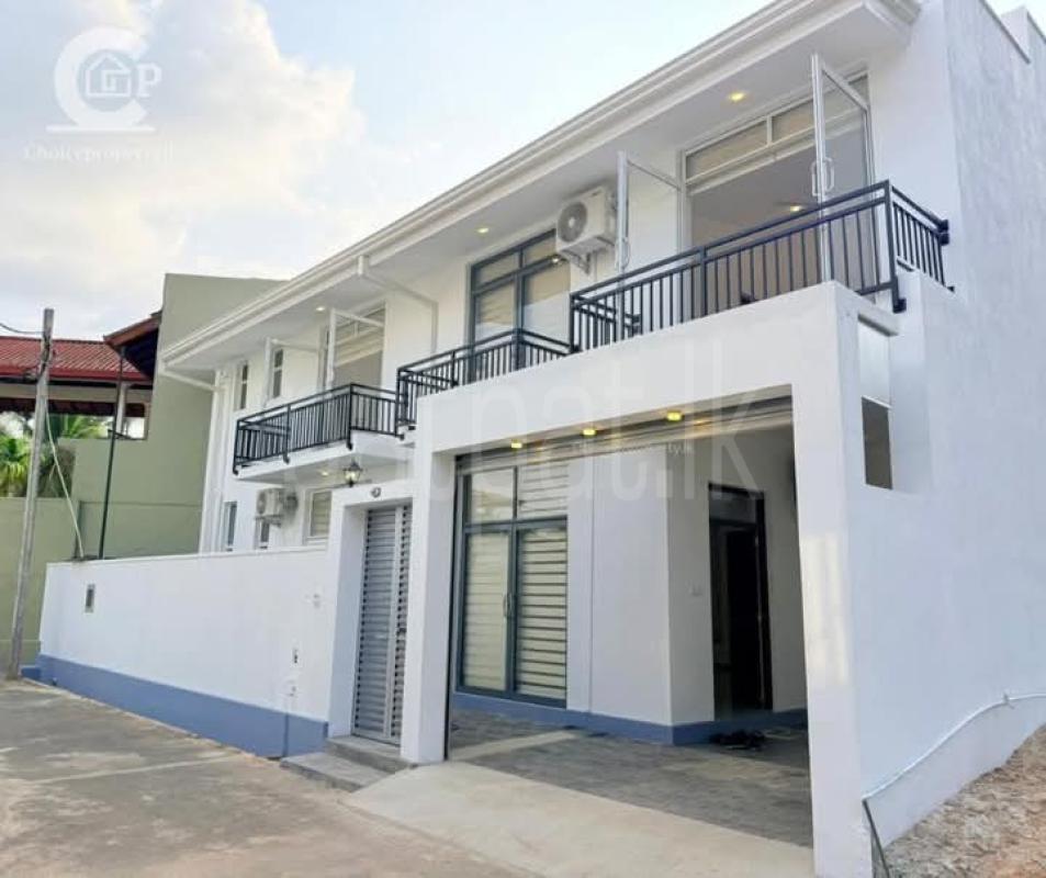 House for Sale in Pelawatta