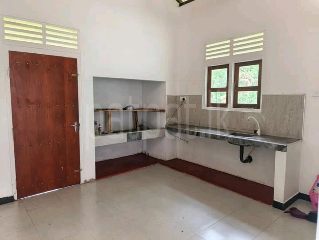 House for Sale in Nittambuwa