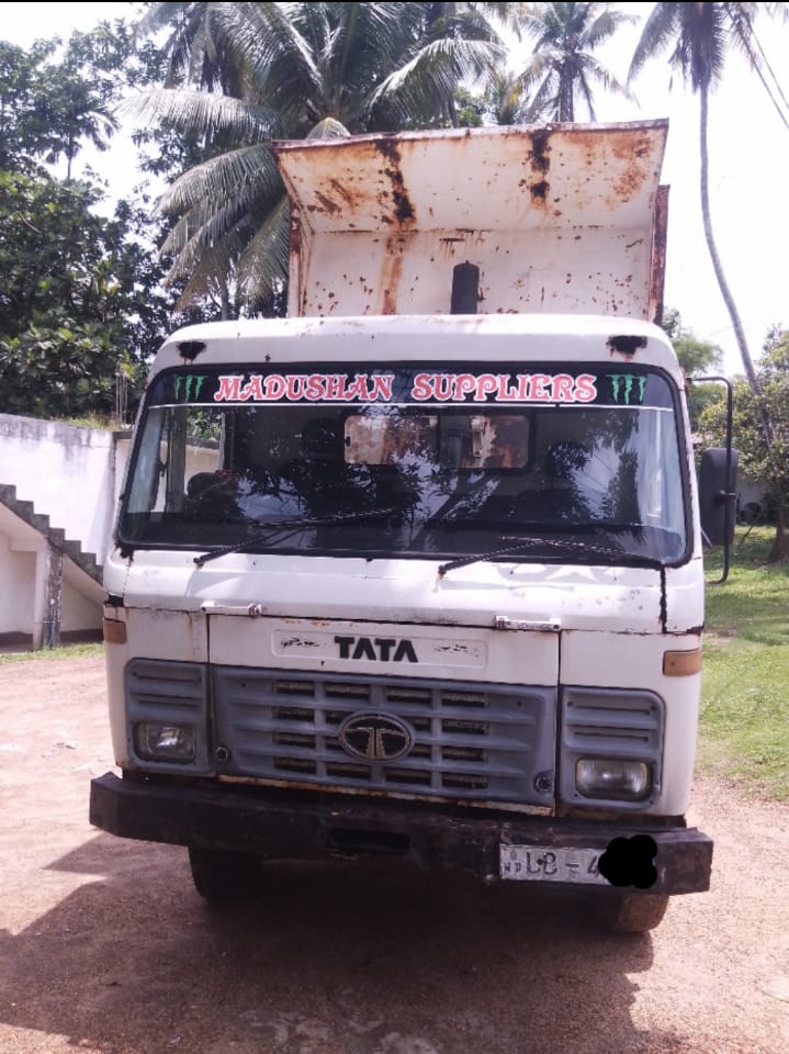 Tata 1615 2006 - பயன்படுத்தப்பட்டது டிரக் sale in Sri Lanka - patpat.lk