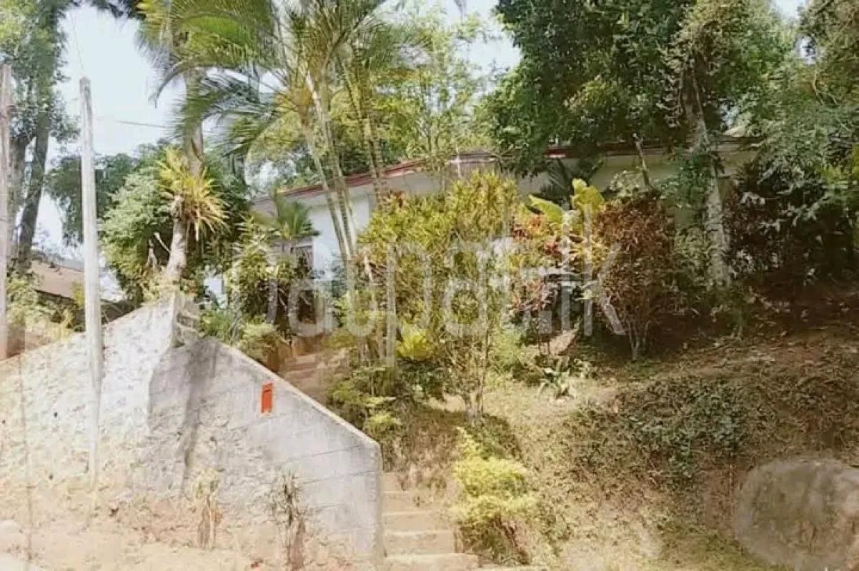 House for Sale in Halloluwa