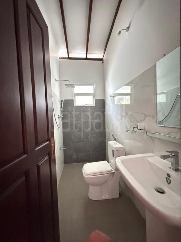 Advertisement image 7