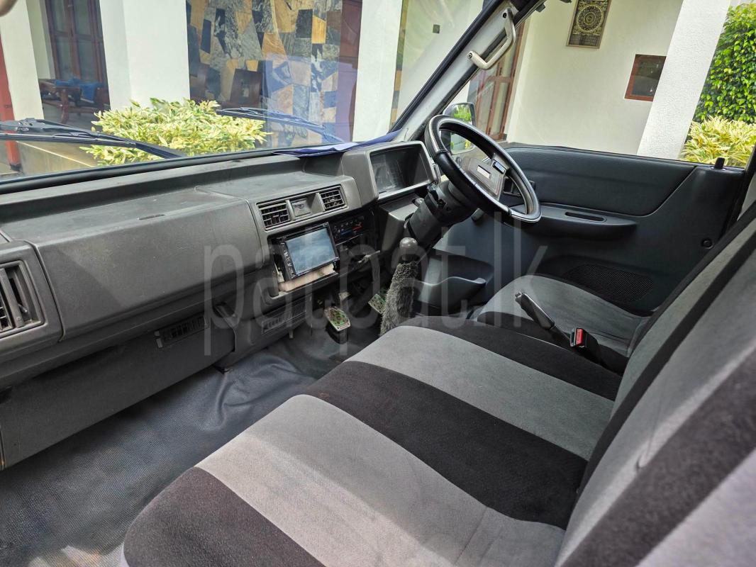 Mazda Bongo 1994 - பயன்படுத்தப்பட்டது வேன் sale in Sri Lanka - patpat.lk