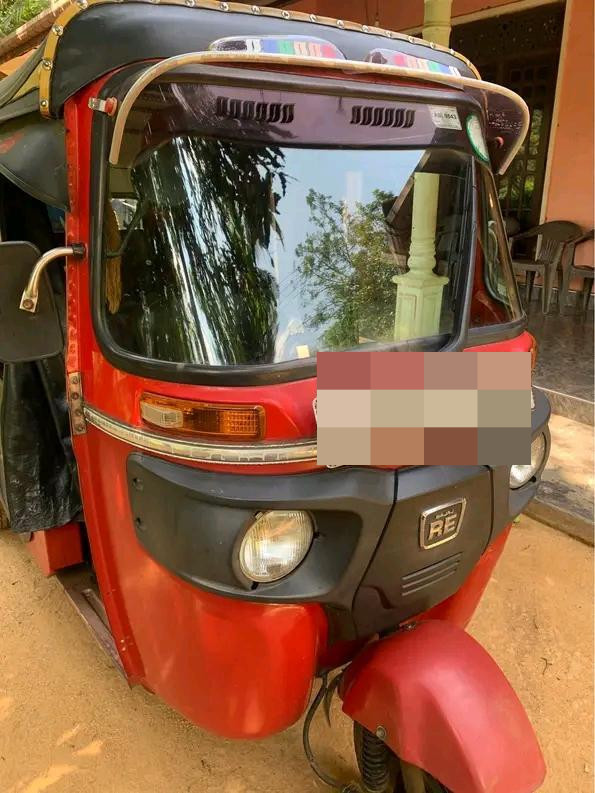 Bajaj Three Wheel 2015 - Used Three wheeler sale in Sri Lanka - patpat.lk