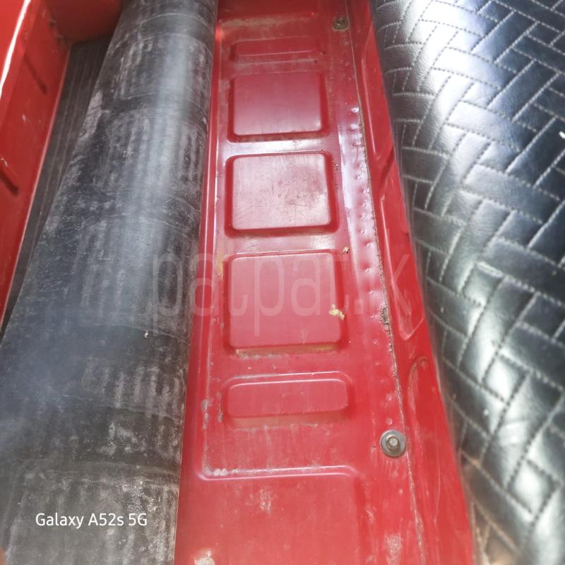 Bajaj Three Wheel 2018 - பயன்படுத்தப்பட்டது முச்சக்கர வண்டி sale in Sri Lanka - patpat.lk