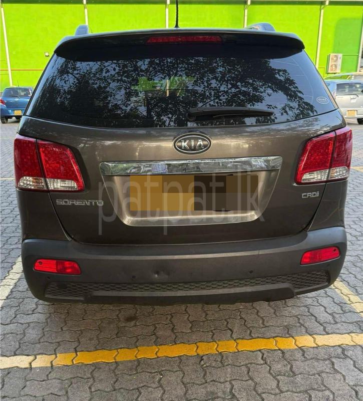 KIA Sorento 2011 - பயன்படுத்தப்பட்டது SUV sale in Sri Lanka - patpat.lk