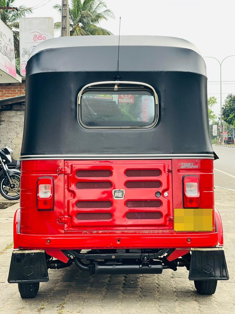 Bajaj Three Wheel 2018 - Used Three wheeler sale in Sri Lanka - patpat.lk