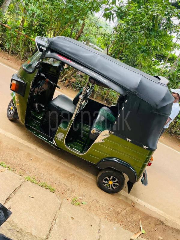 Bajaj 4 stroke 2011 - Used Three wheeler sale in Sri Lanka - patpat.lk