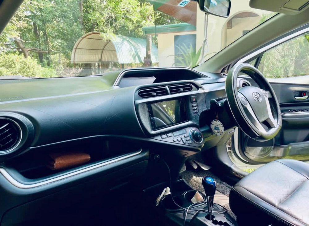 Toyota Aqua 2014 - பயன்படுத்தப்பட்டது கார் sale in Sri Lanka - patpat.lk