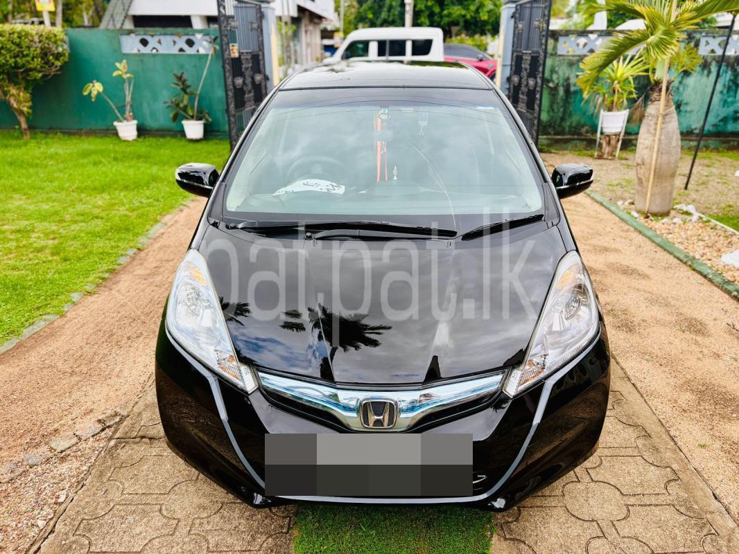 Honda Fit 2013 - பயன்படுத்தப்பட்டது கார் sale in Sri Lanka - patpat.lk