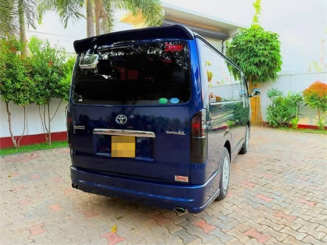 Toyota Hiace 2013 - Used Van sale in Sri Lanka - patpat.lk