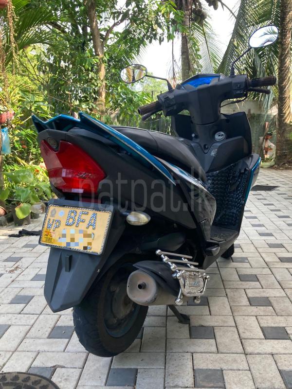 Advertisement image 1