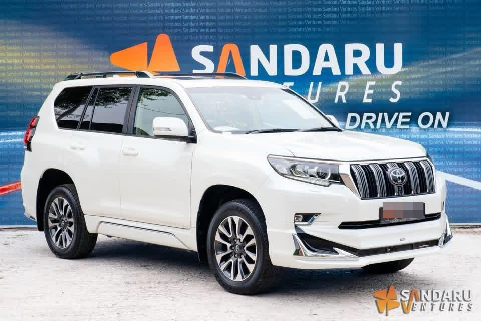Toyota Land Cruiser Prado 2023 ads-image-1