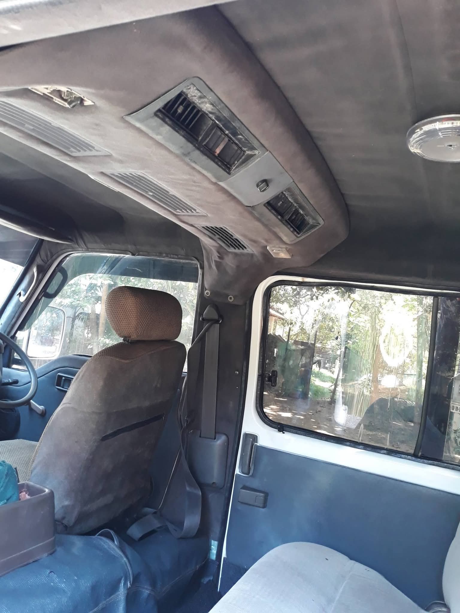 Nissan Caravan 1993 - Used Van sale in Sri Lanka - patpat.lk